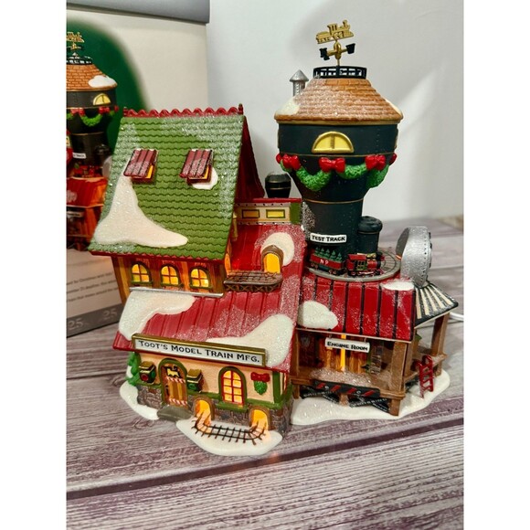 NWT Department 56 Toot’s Model Train Mfg. North Pole Series #56728 BOX RETIRED - Picture 4 of 17